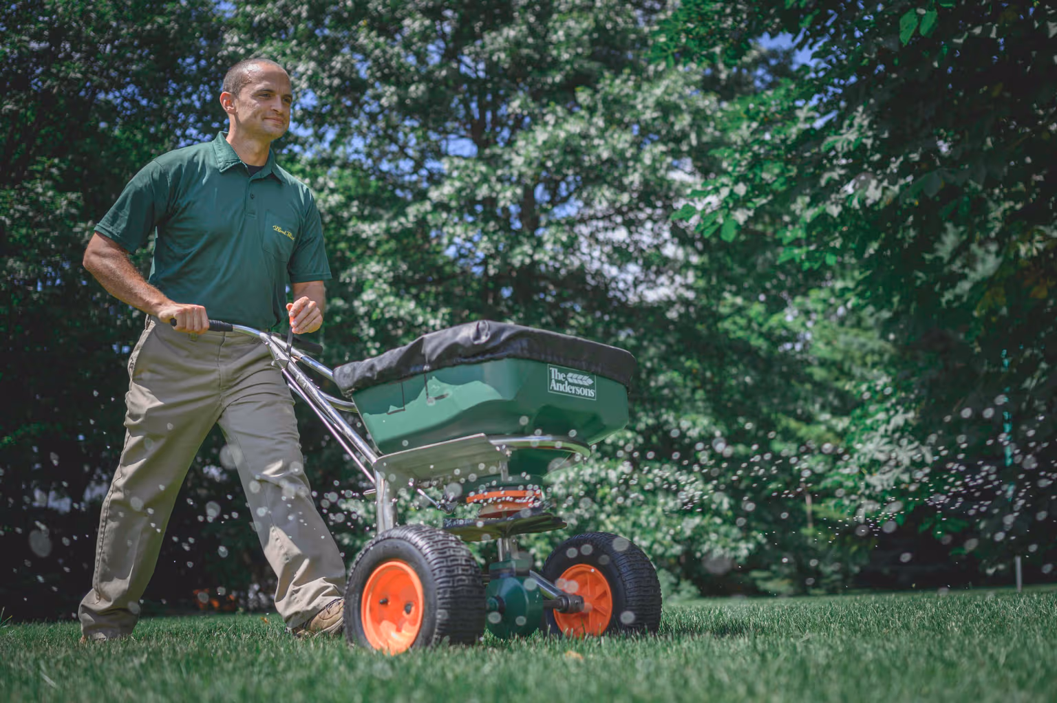 Pourquoi fertiliser son gazon au printemps?